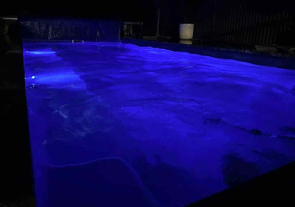 Buy underwater pool lights in adelaide